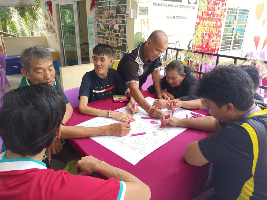 Takuapa Lions Club โมสรไลออนส์ตะกั่วป่า AVAUTIS